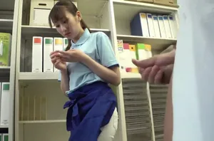 Cô đơn dù đã có người chồng, cô nàng biết đến một dịch vụ sung sướng