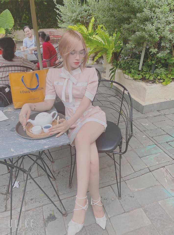 Anh da đen địt đứa con gái nhỏ của bạn thân
