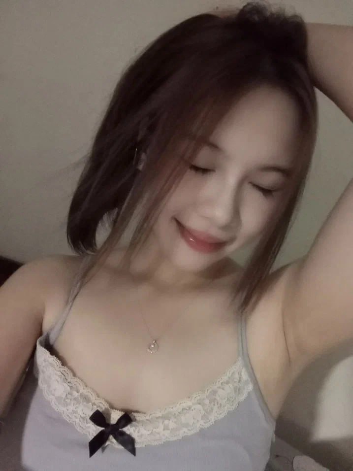 FC2PPV-2953018,FC2PPV-2953018 Thiên thần áo trắng lại xuất hiện! 「ヤダっ．．」といいつつ、说よ见よもすきのうち. Rất nhiều tinh dịch bắn vào mặt từ tinh dịch của Tokiko và Tetsuya! !